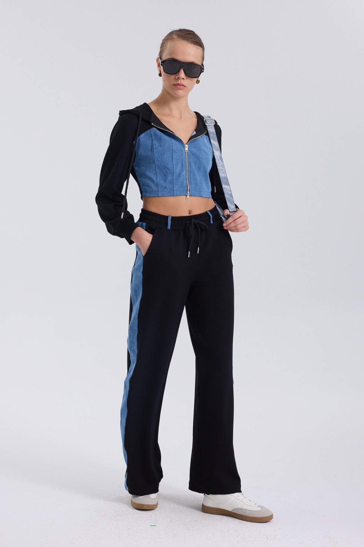 WhatsUp Denim Detaylı Kapşonlu Crop Eşofman Takım - Mavi-Siyah