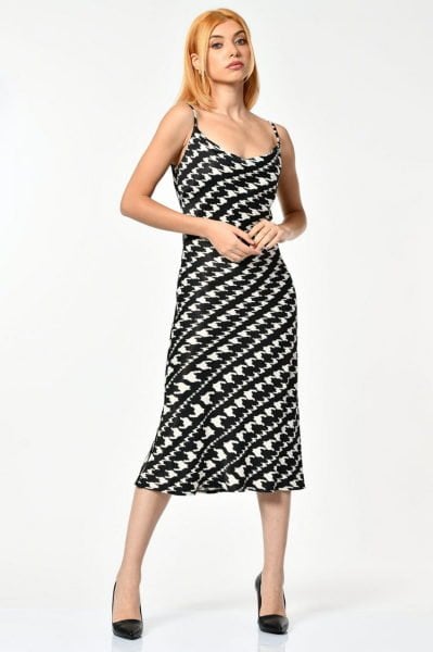 First Chance Kazayağı Desen Saten Elbise  - Siyah