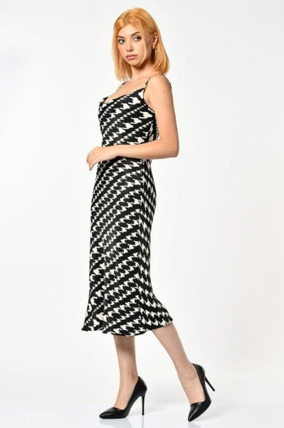 First Chance Kazayağı Desen Saten Elbise  - Siyah