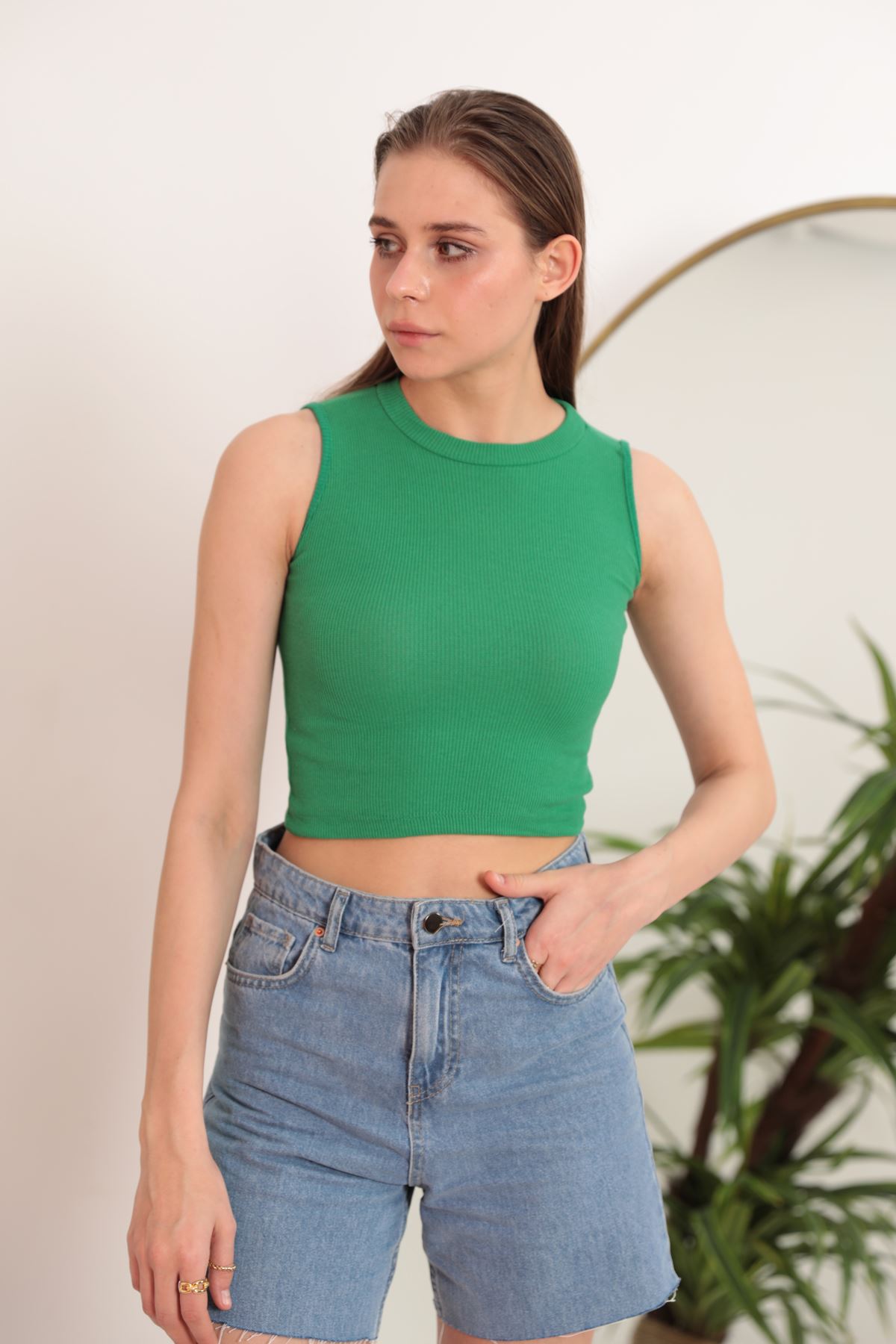 Kaktüs Kaşkorse Kumaş Geniş Bisiklet Yaka Kolsuz Kadın Crop Bluz  - Yeşil