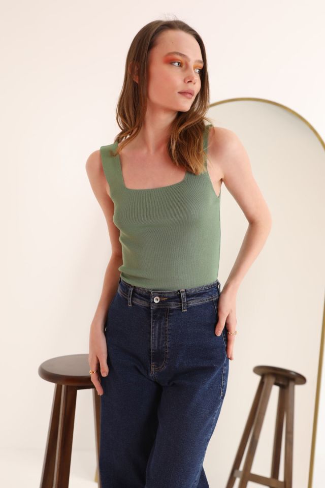 Kaktüs Triko Kumaş Kare Yaka Kadın Crop  - Çağla Yeşili