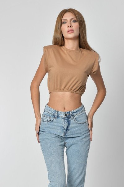 Quzu Omuzları Vatkalı Kadın T-Shirt - Kahverengi