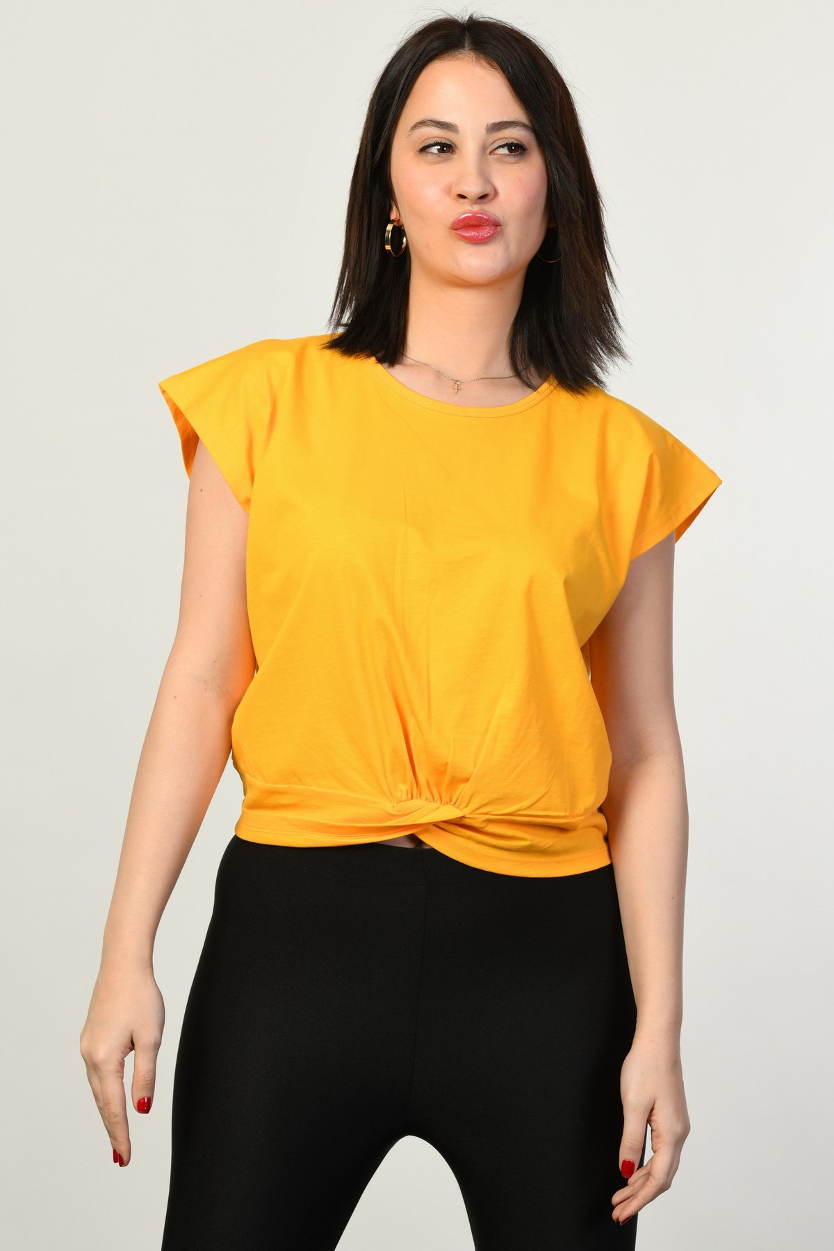 ZEGY Omzu Geniş Kadın Tişört  - Sarı