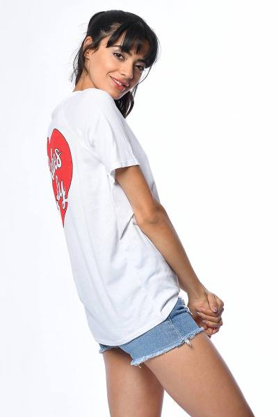 Cotton Candy Arkası Kalp Baskılı, Yakası Bağlamalı Kısa Kollu Kadın T-Shirt - Beyaz