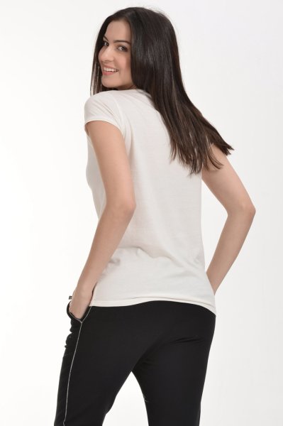 Cotton Candy Yuvarlak Yaka Kısa Kol Basic Kadın T-Shirt - Ekru