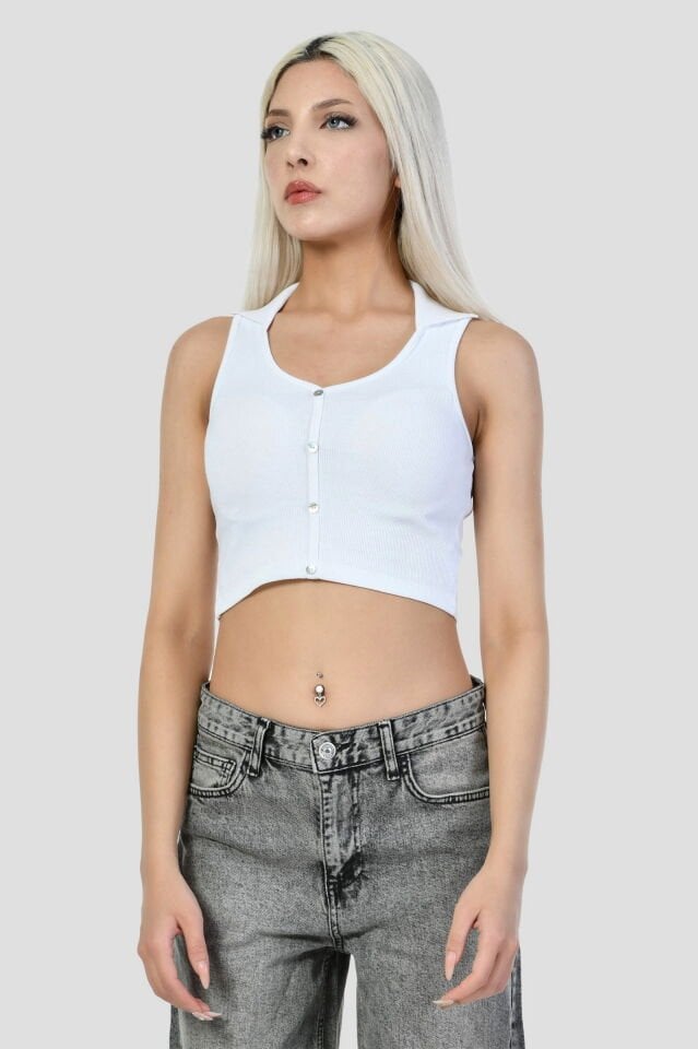 Noori Likralı Kaşkorse Polo Yaka Düğmeli Kadın Bluz  - Beyaz