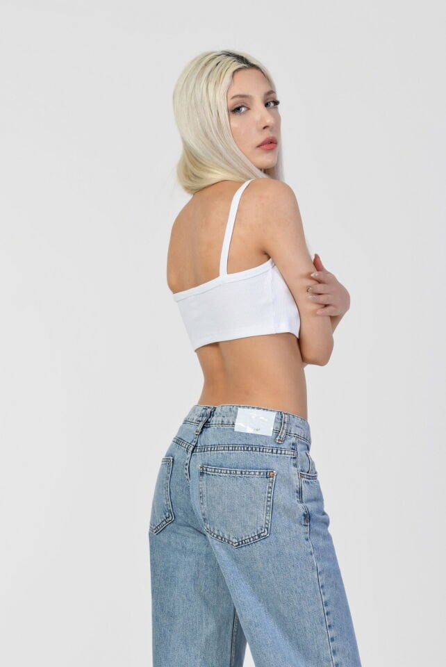 Noori Likralı Kaşkorse İnce Askılı Kadın Crop Top  - Beyaz