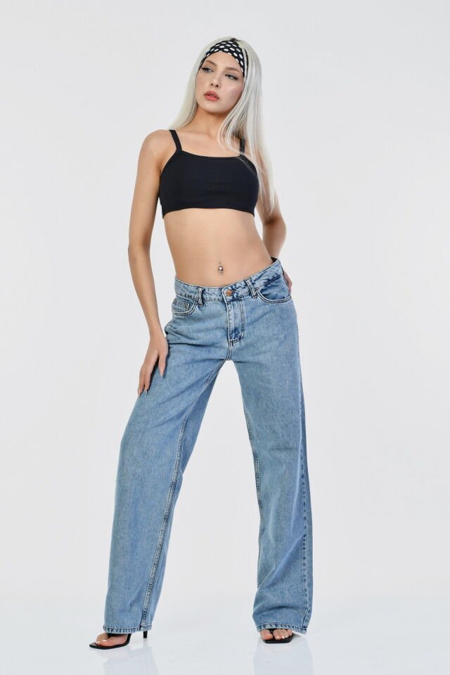 Noori Likralı Kaşkorse İnce Askılı Kadın Crop Top  - Siyah