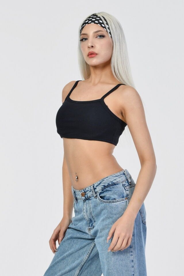 Noori Likralı Kaşkorse İnce Askılı Kadın Crop Top  - Siyah