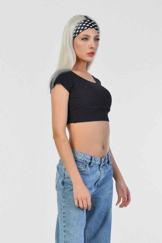 Noori Likralı Kaşkorse Yuvarlak Yaka Kadın Crop Top  - Siyah
