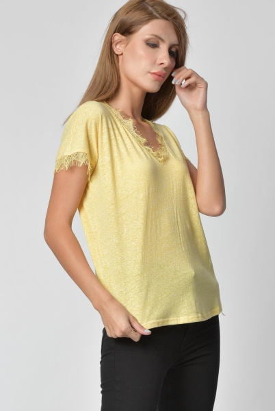 Cotton Candy Yaka ve Kol Dantel Detaylı Kadın T-Shirt - Sarı
