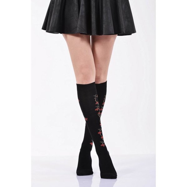 Kadın Yandan Kırmızı Çiçekli Dizaltı Çorabı   - Siyah Tekli Paket