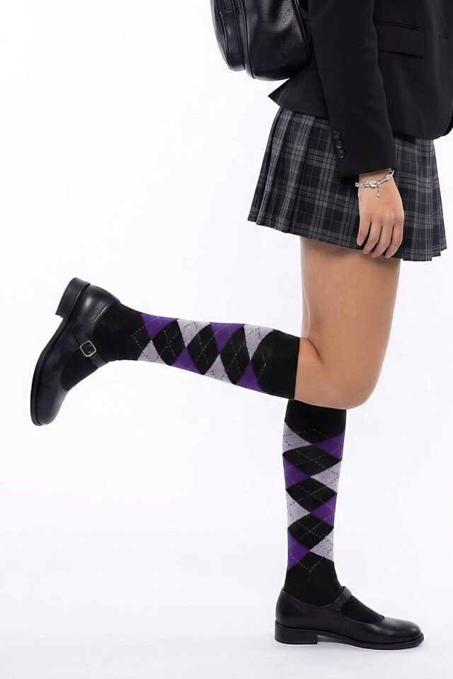 Moda1001 Kadın Ekoseli Premium Dizaltı Çorabı  - Kahve-Mor