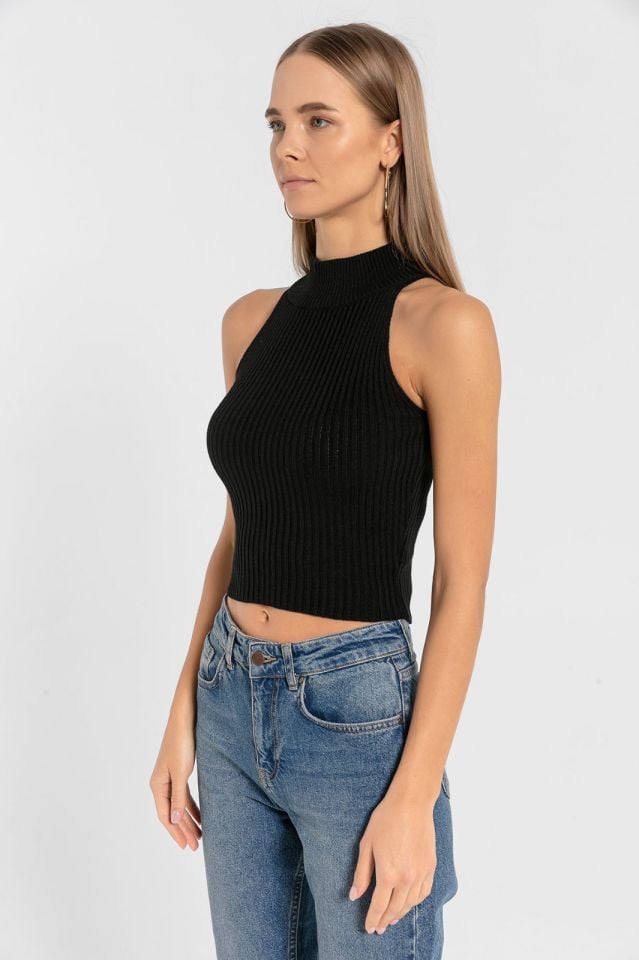 Miss Poem Kolsuz Dar Kesim Triko  - Siyah