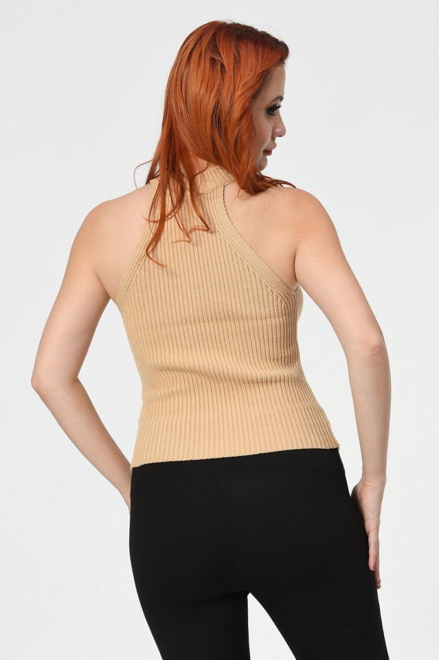 Miss Poem Kolsuz Dar Kesim Triko  - Bej