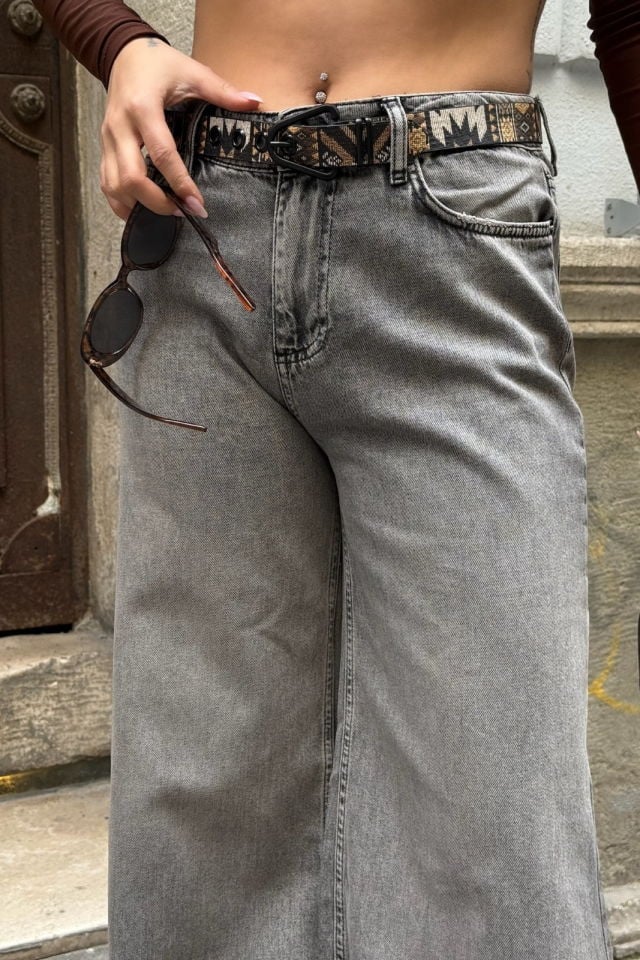 WhatsUp Yüksek Bel Geniş Paça Kemerli Pantolon  - Gri