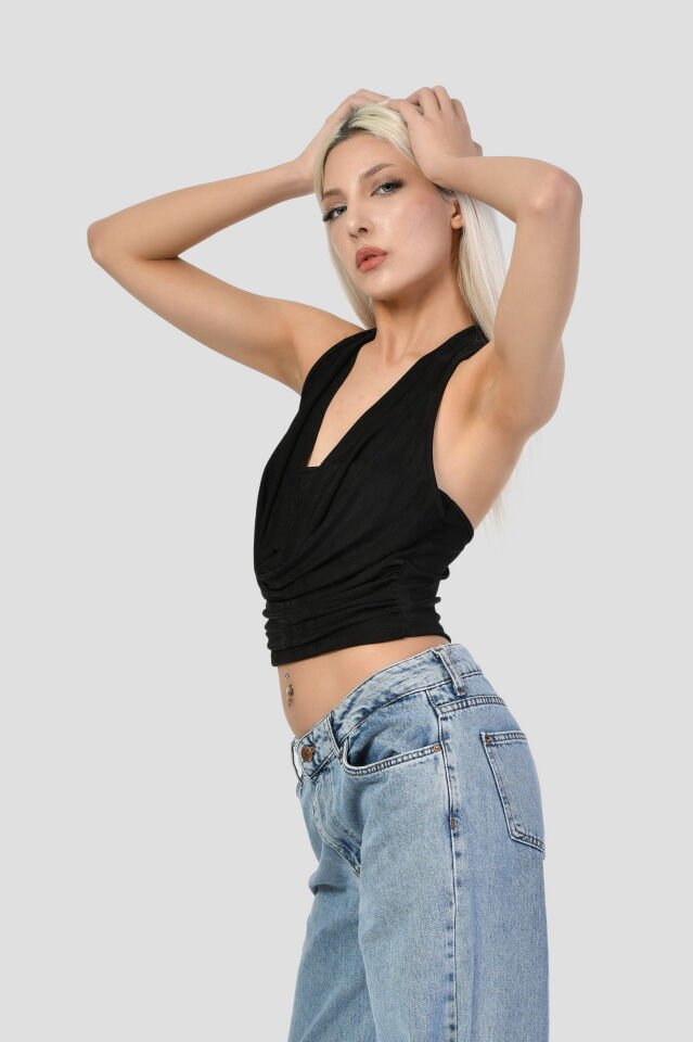 Moda1001 Mistix Sırtı Zincir Detaylı Bluz  - Siyah