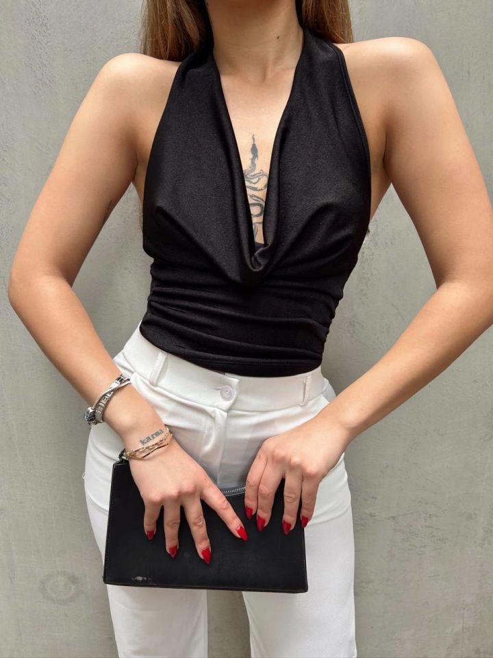 Moda1001 Mistix Sırtı Zincir Detaylı Bluz  - Siyah
