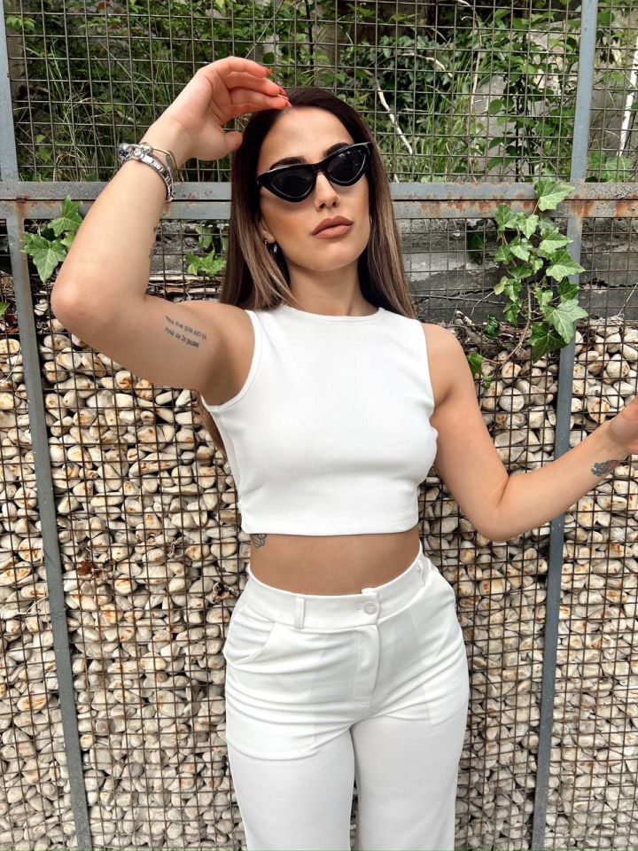 Moda1001 Mistix Sırtı Dantel Puantiye Detaylı Crop  - Beyaz