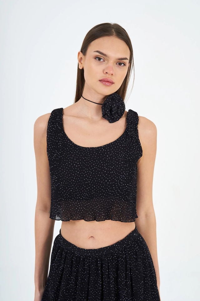 Lefon Gül Detaylı Puantiyeli Şifon Bluz  - Siyah