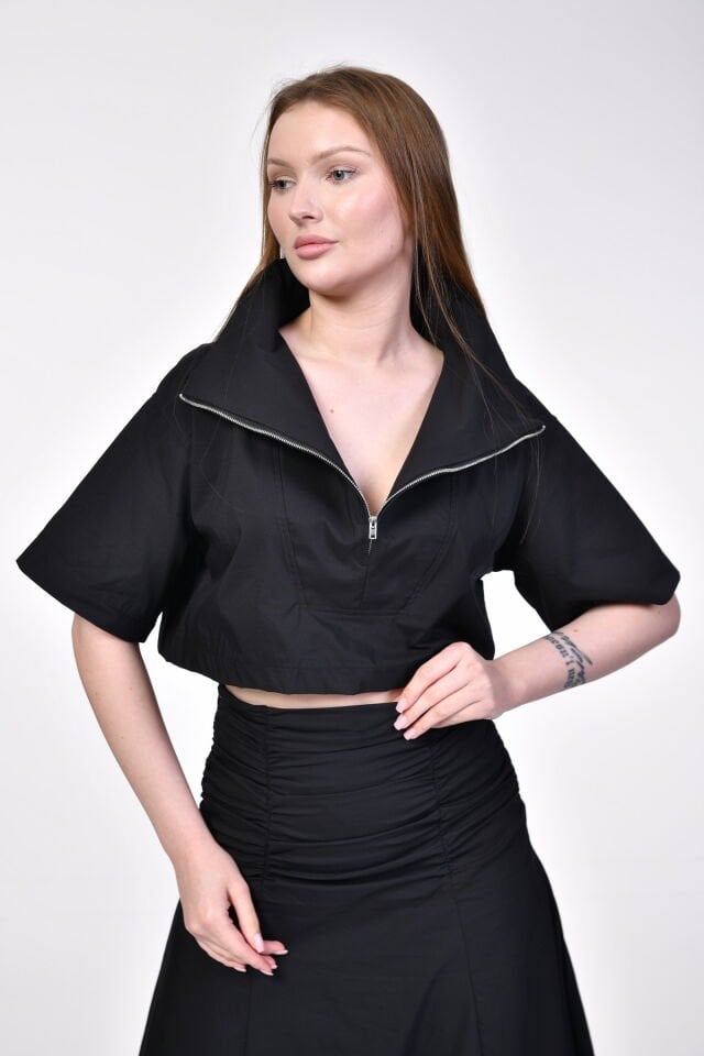 Bebe Plus Geometrik Dikiş Detaylı Siyah Crop Bluz  - Siyah