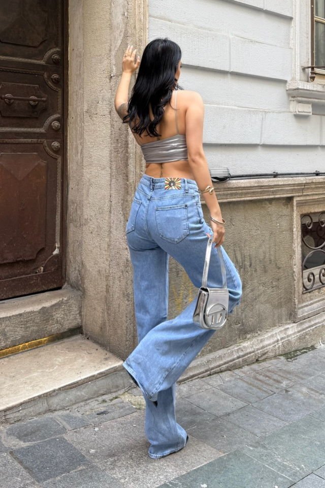 WhatsUp Yüksek Bel Yırtık Detaylı Bol Paça Pantolon  - Denim