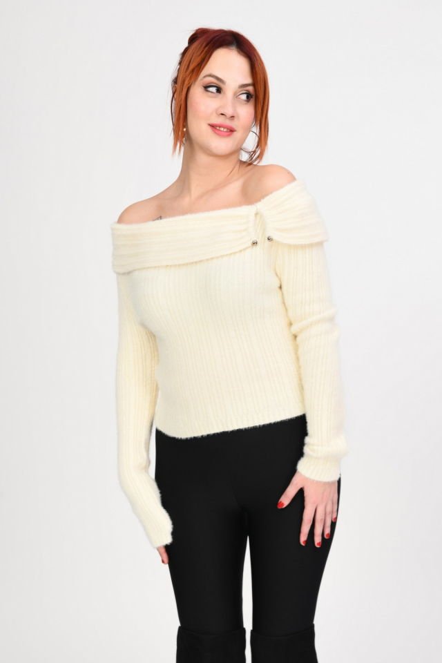 Lefon Madonna Yaka Demir Detaylı Kazak  - Krem