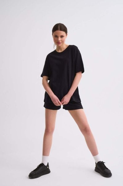 Organik Cepli Regular Fit Bağcıklı Kadın Şort - Siyah