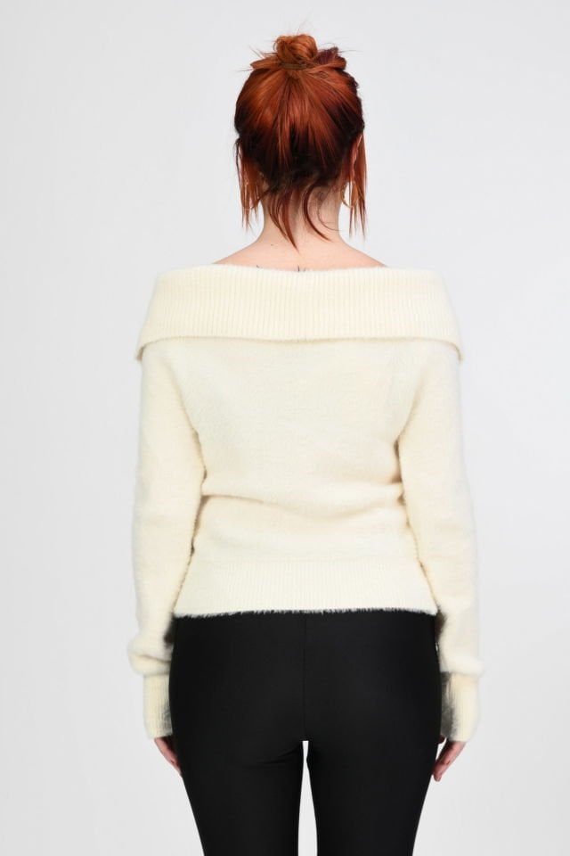 Lefon Devrik Yaka Peluş Kazak  - Krem