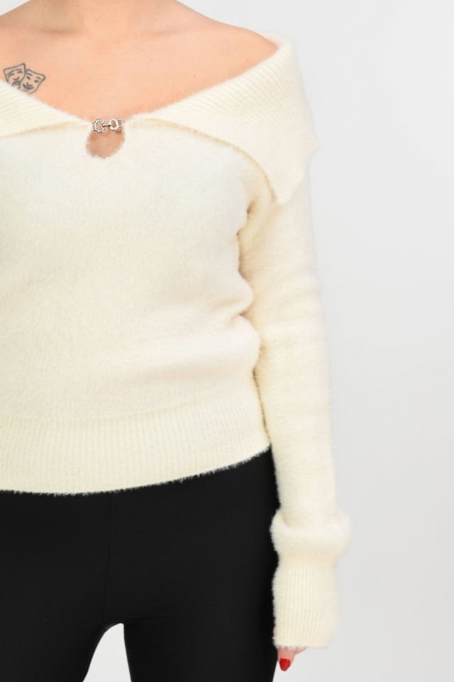 Lefon Devrik Yaka Peluş Kazak  - Krem