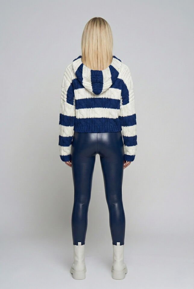 Quzu Kapüşonlu Örgü Crop Triko Kazak  - Lacivert